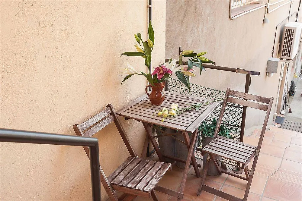 מלון ברצלונה Gracia Apartments